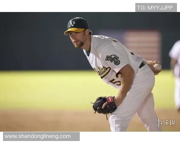 爱好棒球的足球明星们如何在两项运动中找到平衡与激情